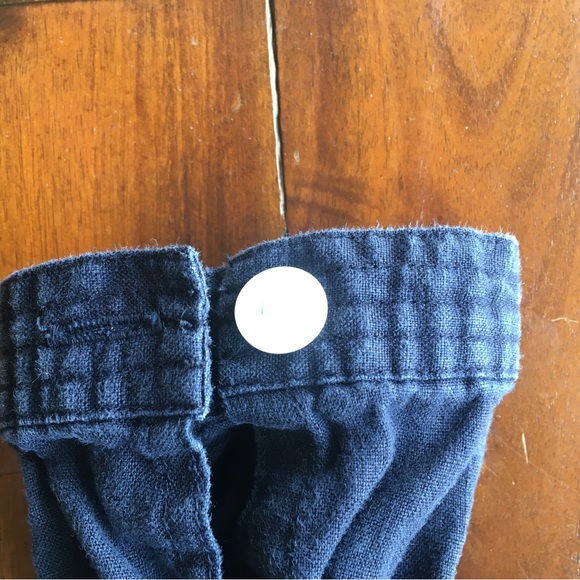 ❣️sold❣️JCrew XXS Navy blue 100% linen top. 3/4 sleeves with button cuffs. - Picture 4 of 7